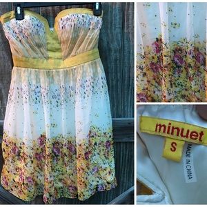 Minuet Dress size Small ❤️ Like New